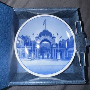 Royal Copenhagen Denmark Tivoli Mini Plate, 3" Diameter